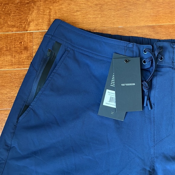NWT Ten Thousand Navy Foundation Short (No Liner) 7" Size Medium & Large - Picture 2 of 5